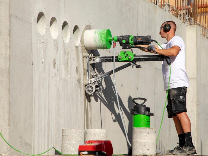 EIBENSTOCK DIAMANT BUŠILICA DBE352 3000W 42-352mm