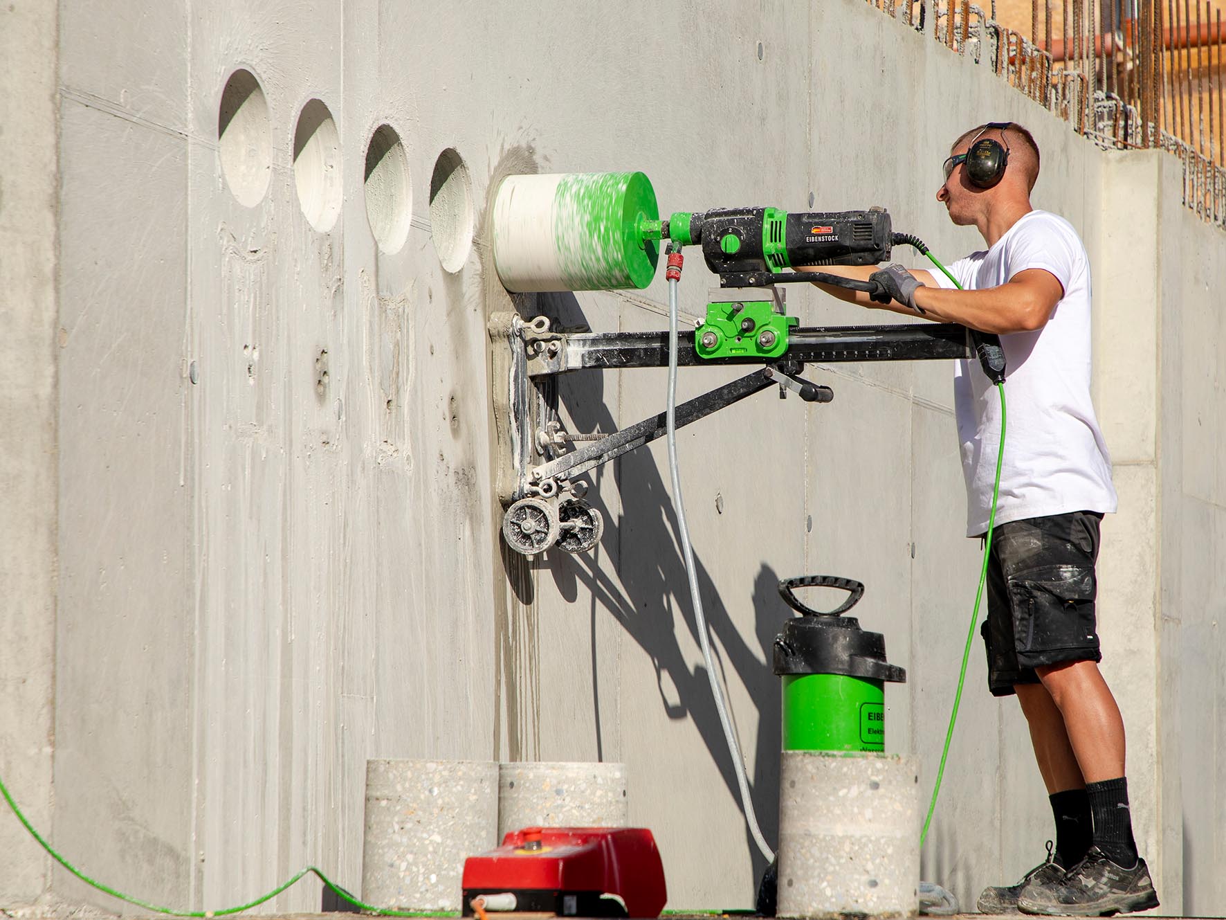 EIBENSTOCK DIAMANT BUŠILICA DBE352 3000W 42-352mm